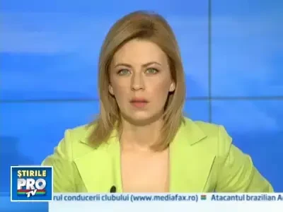 Flacarile au cuprins o manastire din secolul 16 din Alwernia, Polonia