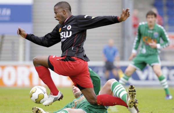 Cum se fac bani din tactici sportive. Trei prieteni au gasit reteta banilor