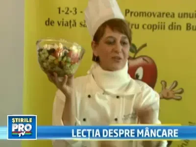 30.000 de copii romani invata pe banii UE sa manance sanatos