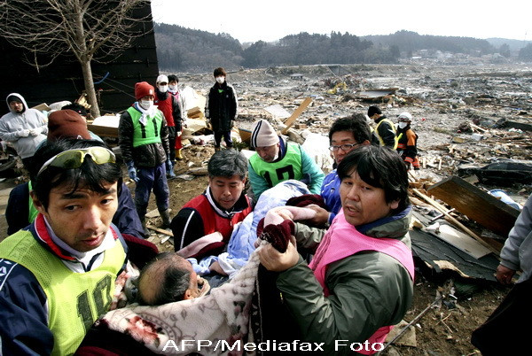 7 zile de la dezastru. Japonia zdrobita, dar nu invinsa. VIDEO