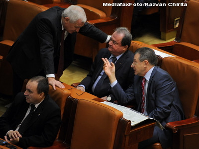 Parlamentarii PDL vor fi prezenti la motiunea de cenzura, dar nu vor vota
