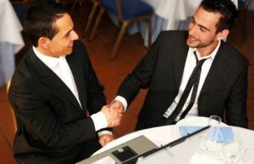 Ce business sa-ti faci daca te-ai saturat de sefi si de birou