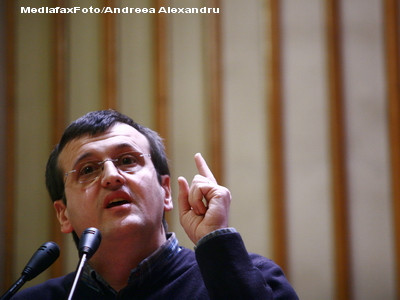 Preda: Basescu a facut o eroare de calcul cu renuntarea la un an de mandat