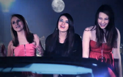 Justin Bieber in varianta feminina. 12 mil accesari pe YouTube in 8 zile