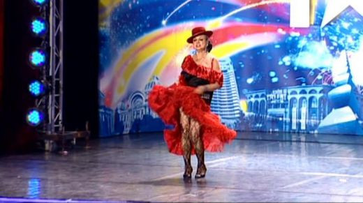 Profesoara porno s-a dat in stamba la "Romanii au talent"