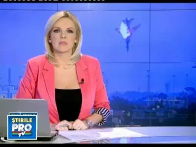 Razboi in Libia. Avioanele franceze bombardeaza tancurile lui Ghaddafi