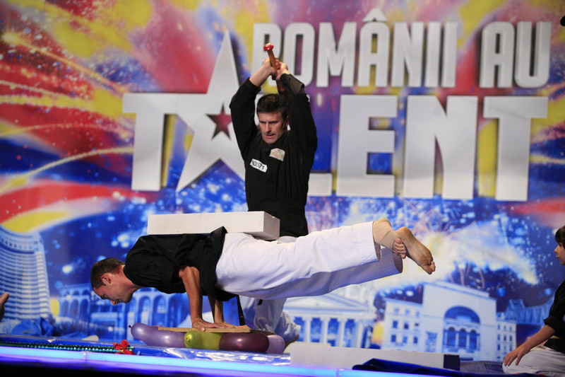 Romanii au talent! Povestea grupului Akikai si a lui Cosmin Agache