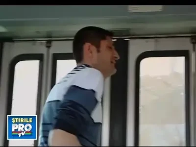 Accident grav la Iasi. Un mort, dupa ce un tramvai a deraiat in 6 masini