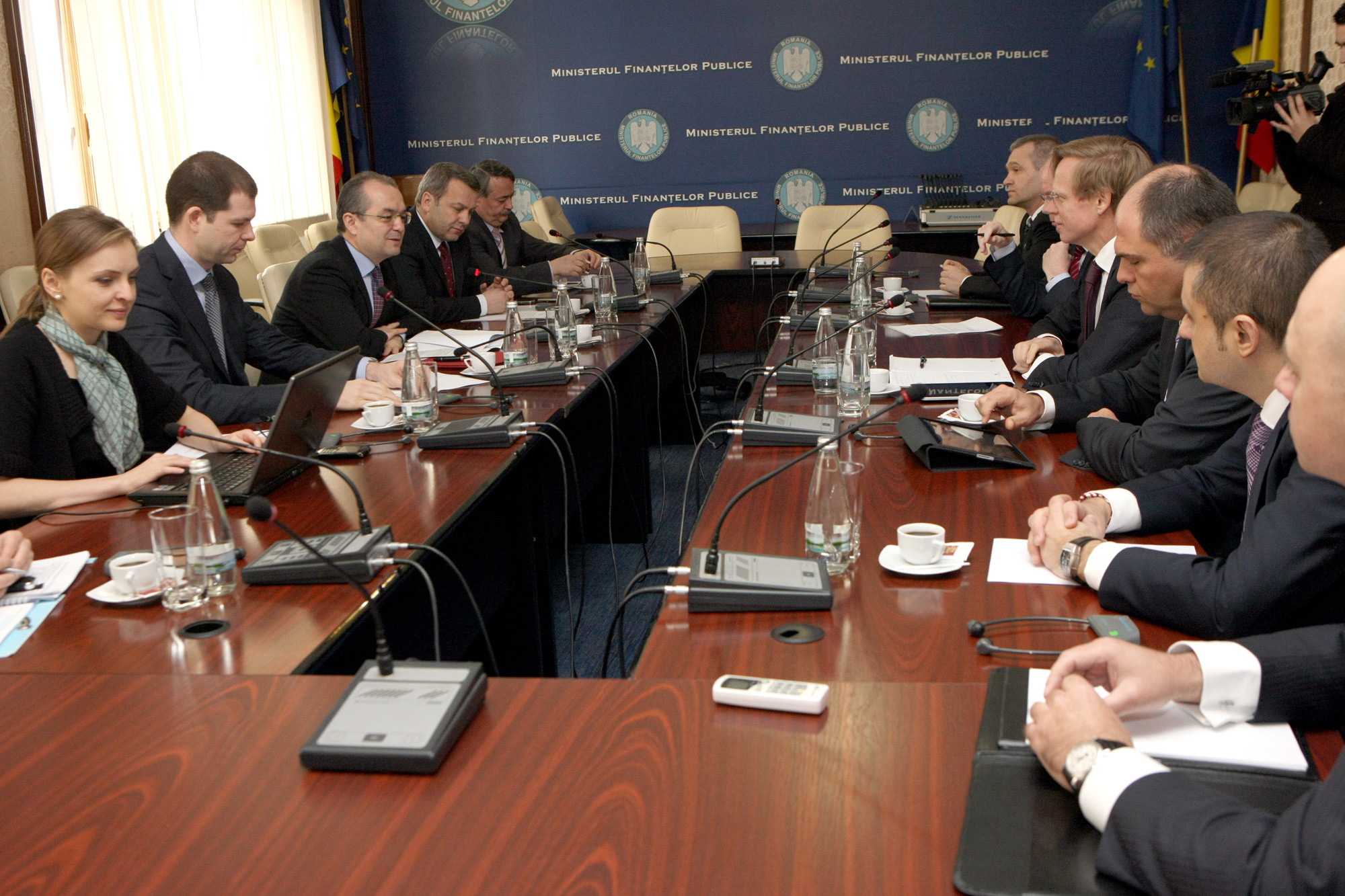 Programul Prima Casa se schimba. Statul garanteaza doar jumatate din credit