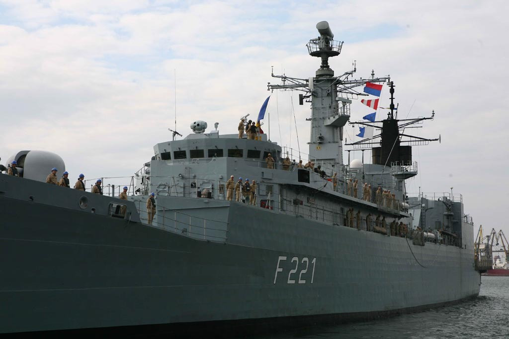 Prima misiune indeplinita a Fregatei Regele Ferdinand: 150 de persoane, salvate