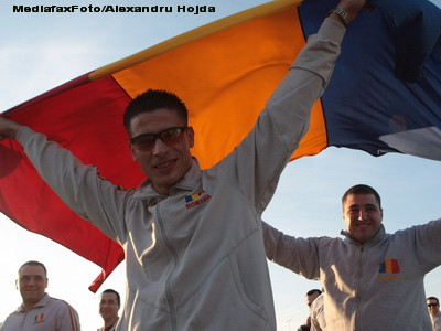 Romania se bate azi cu Bosnia pentru CE 2012. Risc de violente la meci