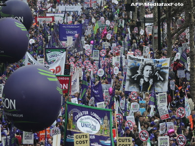 Violente la Londra. Peste 400.000 de oameni au protestat pe strazi