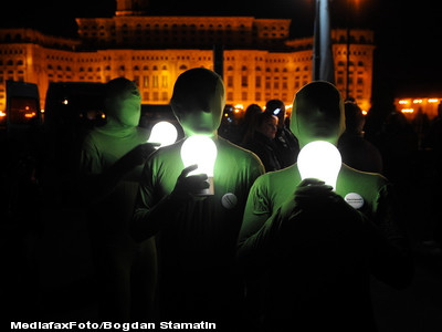 Romanii si lumea intreaga au daruit Pamantului 60 de minute de intuneric