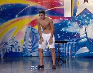 Romanii au talent: Frank Sinatra de Romania si Rares cu abdomenul de guma