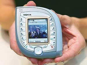 Topul celor mai urate telefoane mobile. Care ti se pare cel mai nereusit?