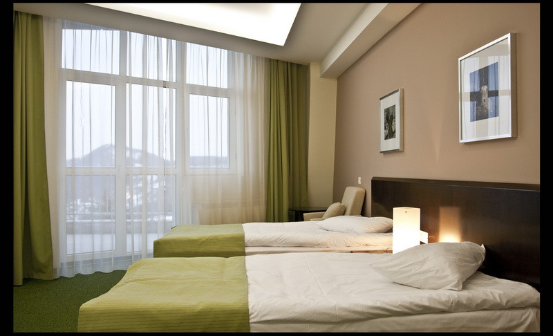 (P) Veniti sa luam Lumina la Grand Hotel Balvanyos!