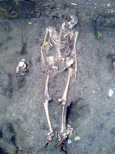 Drumul catre trecut. Arheologii lupta pentru salvarea satului medieval de pe Autostrada Soarelui