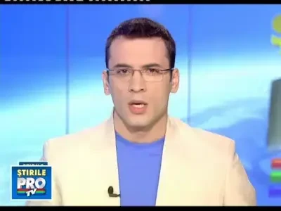 Incendiu la fabrica de mobila. Pompierii au adus apa dintr-o comuna vecina