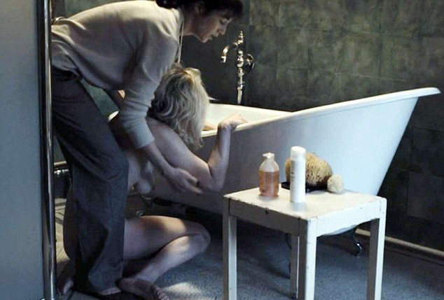 Kirsten Dunst, complet goala. VIDEO