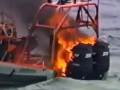 Armata SUA ne arata cum poate distruge o nava maritima cu laserul. VIDEO