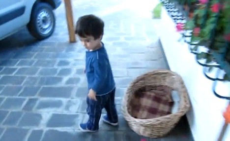 VIDEO. Ce minuni poate face psihologia inversa pentru copilul tau