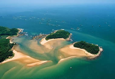 Vrei sa-ti cumperi o insula pustie? Au chinezii de vanzare