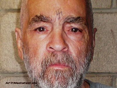 "Tatal meu este Charles Manson". Vrea sa dovedeasca cu testul ADN ca e fiul celui mai mare criminal
