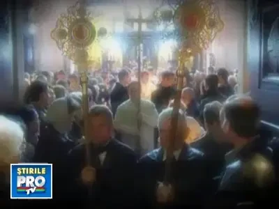 Hristos a inviat! Toate s-au umplut de Lumina, si Cerul si Pamantul