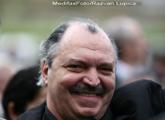 Socaciu, "atacat" online. Petitie impotriva dublarii filmelor. O semnezi?