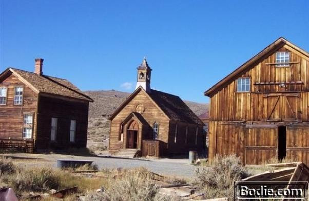 Orasele-fantoma ale lumii. Vezi de ce au ajuns ruine. GALERIE FOTO