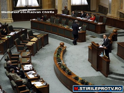 Parlamentul chiulangiilor. Senatorii au plecat acasa, din lipsa de cvorum