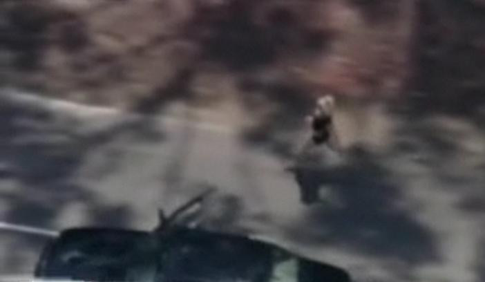 Urmarire ciudata in SUA. Politia pe urmele unei soferite in chiloti. VIDEO