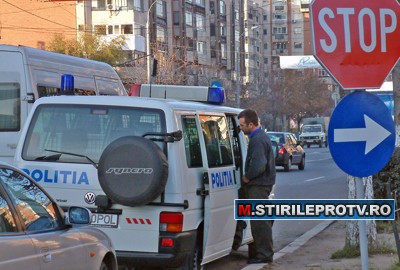 Mama si copilul pe care se presupune ca l-a gazat, inhumati la asfintit