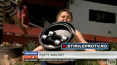 Ivan, copilul-magnet. Tine 10 kg de metal pe el si ia durerea cu mana