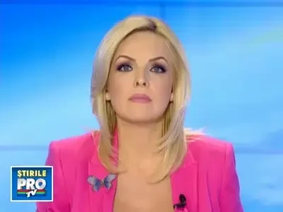 Un elev de 16 ani a furat masina tatalui. A lovit 4 femei pe trotuar