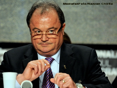 Vasile Blaga isi "sfatuieste" si isi "roaga" colegii sa se exprime in interiorul partidului