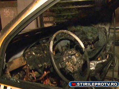 Cursa cu taxiul-faclie. Masina a ramas fara frane si a luat foc in mers