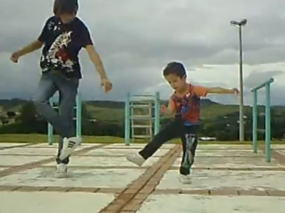 VIDEO / N-a terminat inca gradinita, dar e deja un super dansator!