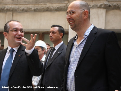 UDMR nu iese de la guvernare. Kelemen Hunor s-a impacat cu Emil Boc