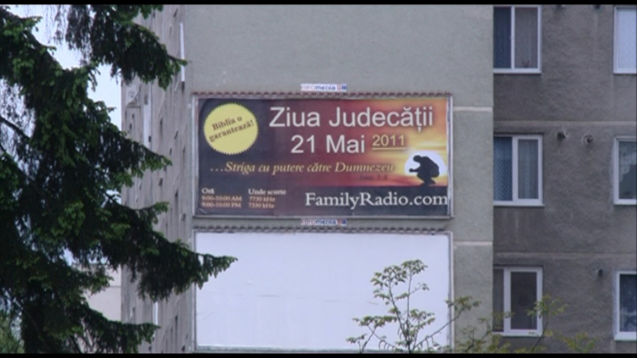 Afisele cu "Ziua Judecatii - 21 mai", o campanie publicitara