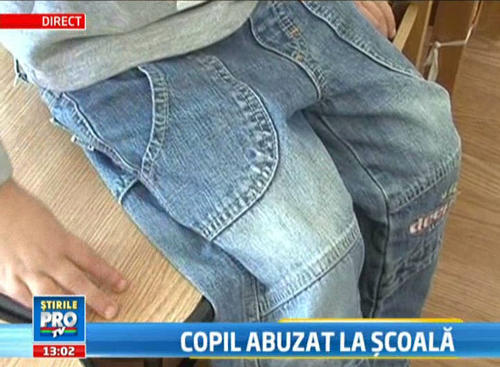 Copil de 5 ani, violat de un elev in curtea scolii. Colegii martori au ras
