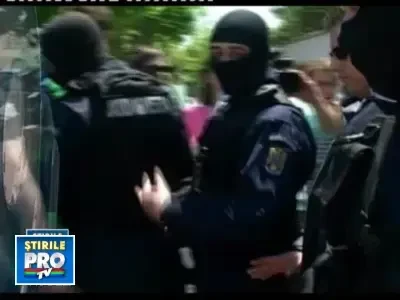 Stirile ProTv de la ora 7.00 cu Andreea Liptak si Mihai Dedu - 24.05.2011