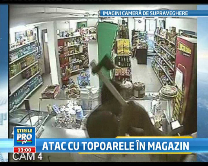 Razbunare cu topoare intr-un supermarket din Ploiesti. O familie, atacata pentru 100.000 de euro