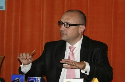 Dosarul vamilor: George Popa, seful "Doi si un sfert" de la Constanta, a fost demis