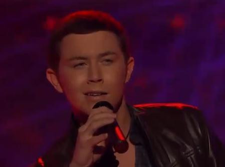 Milioane de americani sunt la picioarele lui. Un pusti de 17 ani a castigat American Idol. VIDEO