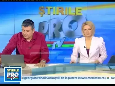 O ploaie torentiala a adus numai probleme: un om a murit lovit de fulger, iar un acoperis a luat foc