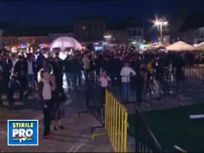 Suporterii stelisti, batuti de jandarmi