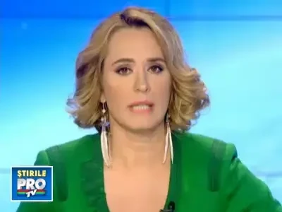 Situatie de urgenta in depoul Garii Bacau. 5 vagoane dezafectate au fost incendiate