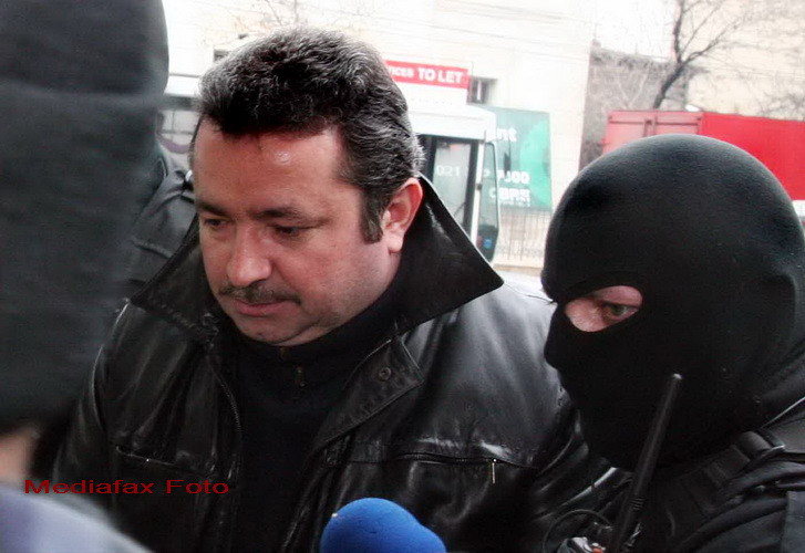 Romania lui Genica Boerica: La volanul unui Porsche, acesta a lovit un invalid pe trecere si a fugit