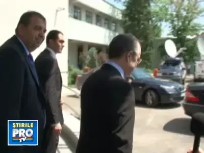 Show electoral dat de prefectul de Constanta. Si-a scris numele pe Touaregul de serviciu